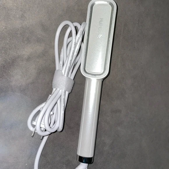 Brand New HuiHao Hair Straightener